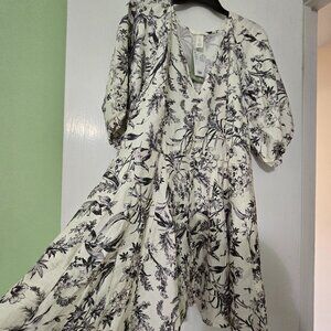 H&m size large nwt dress